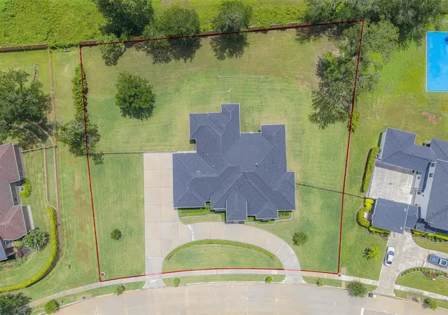 Photo 3 of Single family home for sale at 8318 Woods Holw Trl, Richmond, TX 77406 | MLS# 97148539 | Listing updated on 2026-09-19