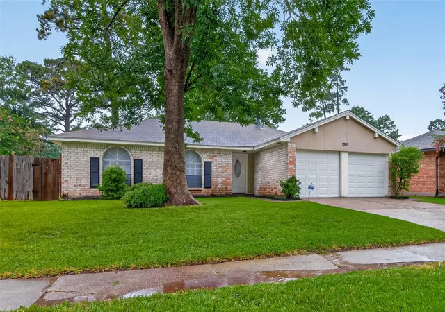 Photo 3 of Single family home for sale at 22419 Springgate Dr, Spring, TX 77373 | MLS# 20593071 | Listing updated on 2026-09-16