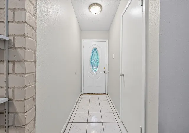 Photo 3 of Single family home for sale at 22419 Springgate Dr, Spring, TX 77373 | MLS# 20593071 | Listing updated on 2026-09-16