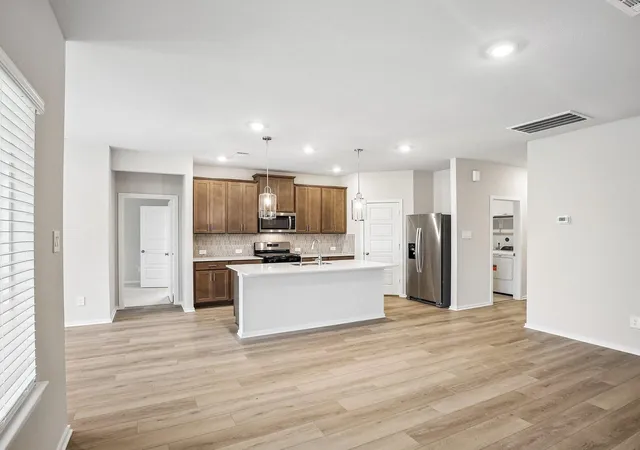 Photo 3 of Single family home for sale at 5232 Redbud Valley Dr, Pearland, TX 77584 | MLS# 57674838 | Listing updated on 2026-08-27