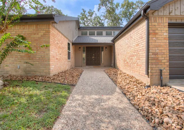 2nd image of 24605 Camwood Ct Rd, Huntsville, TX 77320 | MLS# 51393229