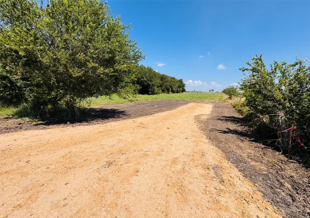 2nd image of 4597 Kubenka, Flatonia, TX 78941 | MLS# 33897164