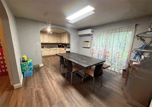Photo 4 of Single family home for sale at 2305 Windsor Ln, Pasadena, TX 77506 | MLS# 37196140 | Listing updated on 2026-06-28