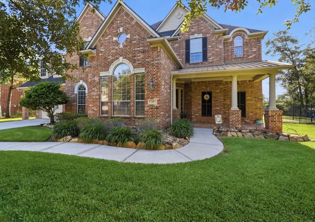 Homes for sale in The Woodlands, TX | 23 Mosaic Point Pl, The Woodlands, TX 77389 | MLS# 3207559