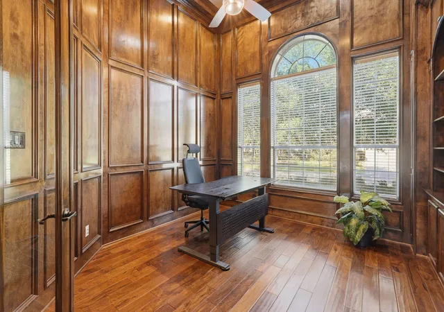 4th image of 23 Mosaic Point Pl, The Woodlands, TX 77389 | MLS# 3207559