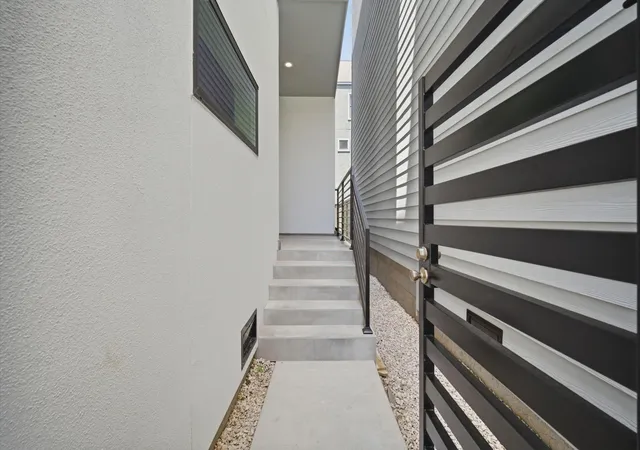 Homes for sale in Houston, TX | 6118 Gehring St, Houston, TX 77021 | MLS# 87077509