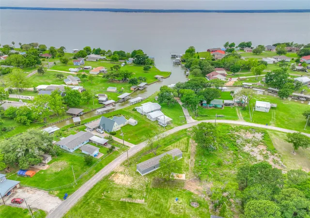Photo 3 of Single family home for sale at 275 Adams Arc, Livingston, TX 77351 | MLS# 13889693 | Listing updated on 2026-07-14