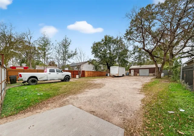 1st image of 5931 Southmund St, Houston, TX 77033 | MLS# 44985391