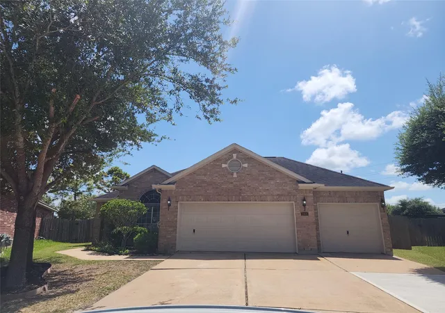 1st image of 2909 Castleton Bay Ln, Pearland, TX 77584 | MLS# 88040699