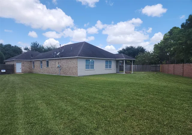4th image of 2909 Castleton Bay Ln, Pearland, TX 77584 | MLS# 88040699