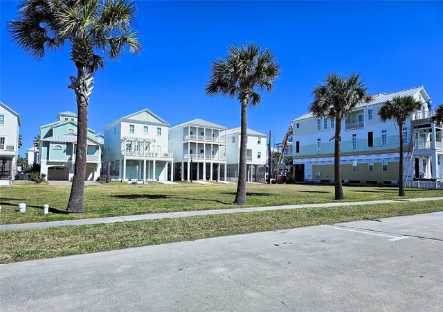 Photo 3 of Land for sale at 722 & 726 Ramsar Rd, Galveston, TX 77550 | MLS# 59778525 | Listing updated on 2026-07-01