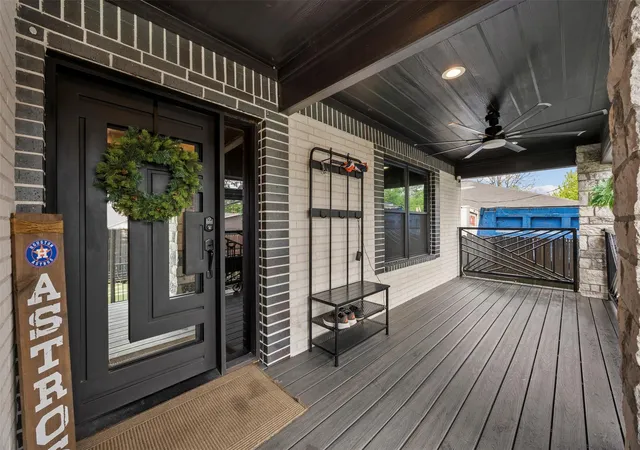 Photo 3 of Single family home for sale at 10430 Caxton St, Houston, TX 77016 | MLS# 67616420 | Listing updated on 2026-04-07