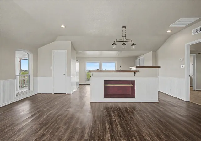 3rd image of 11 Chimaera Rd, Bay City, TX 77414 | MLS# 14072015