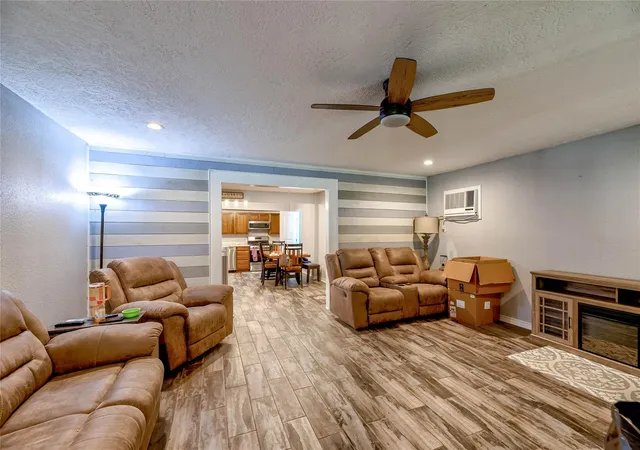 Photo 4 of Sale Pending at 445 County Rd 3183, Cleveland, TX 77327 | MLS# 72887751 | Listing updated on 2026-09-14