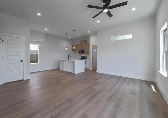 2nd image of 9313 Jutland Rd, Houston, TX 77033 | MLS# 18647438