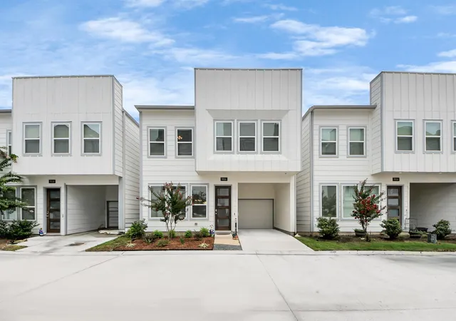 1st image of 9016 Lonestar River Ln, Houston, TX 77080 | MLS# 63219060