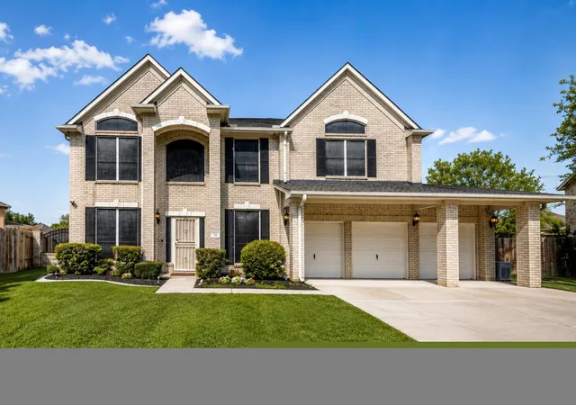 Photo 1 of Single family home for sale at 711 Tuely Ct, Houston, TX 77049 | MLS# 24886096 | Listing updated on 2026-08-28