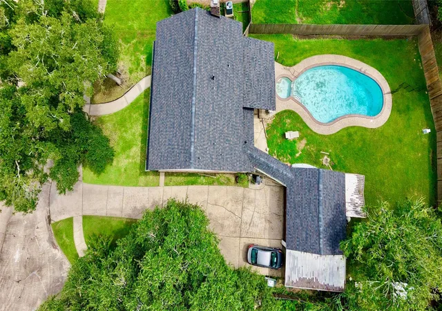 Photo 3 of Single family home for sale at 1111 Appleford Dr, Seabrook, TX 77586 | MLS# 9668566 | Listing updated on 2026-09-19