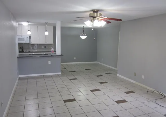 Photo 3 of Condo for sale at 9797 Leawood Blvd #1411, Houston, TX 77099 | MLS# 10210816 | Listing updated on 2026-01-17