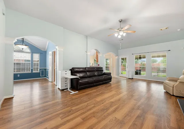 Homes for sale in Pearland, TX | 2231 Megellan Point Ln, Pearland, TX 77584 | MLS# 61751865