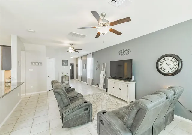 Photo 4 of Single family home for sale at 18972 Cicerone Ct, New Caney, TX 77357 | MLS# 67370765 | Listing updated on 2026-09-11
