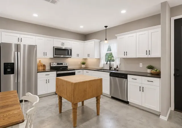 Photo 3 of Single family home for sale at 162 Tamarack Dr, Brookeland, TX 75931 | MLS# 58447548 | Listing updated on 2026-08-20