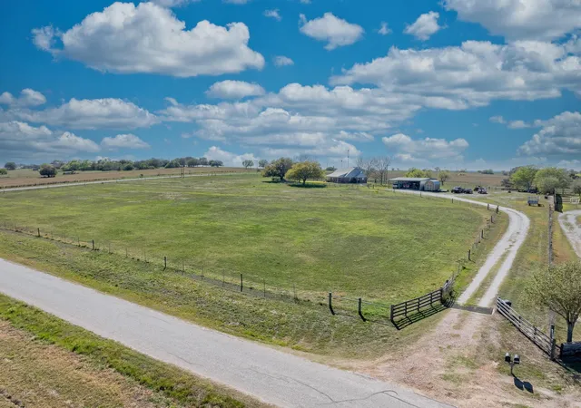 2nd image of 2110 Immenhauser Rd, Yoakum, TX 77995 | MLS# 27053629