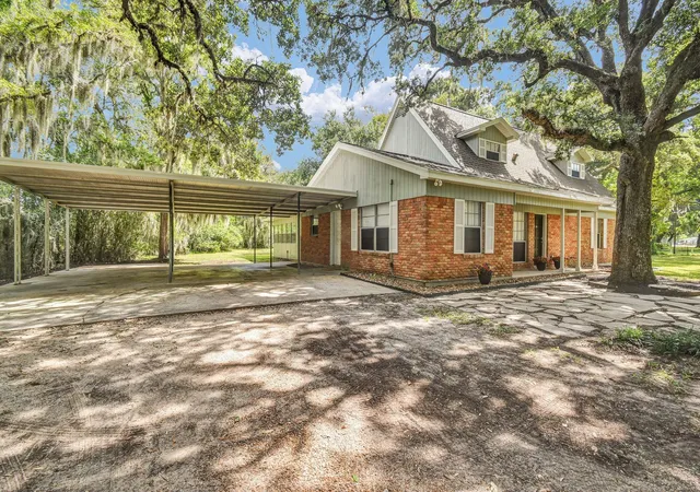 4th image of 432 Robinson Rd, Freeport, TX 77541 | MLS# 59040020