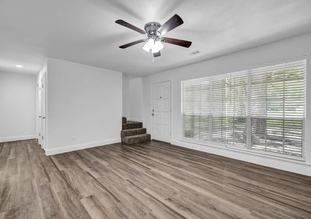 5th image of 432 Robinson Rd, Freeport, TX 77541 | MLS# 59040020