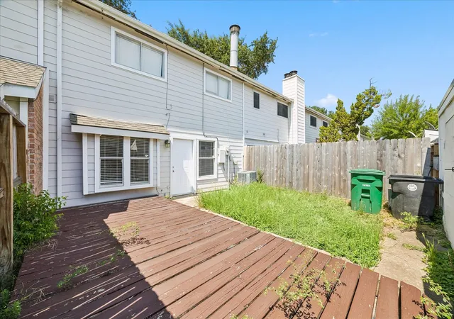 Photo 10 of Townhouse for sale at 7943 Ellinger Ln, Houston, TX 77040 | MLS# 82209926 | Listing updated on 2026-09-22