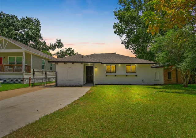 Photo 1 of Single family home for sale at 11058 Vailview Dr, Houston, TX 77016 | MLS# 34171888 | Listing updated on 2026-09-20