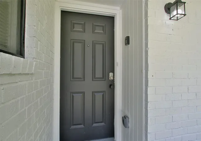Photo 3 of Single family home for sale at 11058 Vailview Dr, Houston, TX 77016 | MLS# 34171888 | Listing updated on 2026-09-20