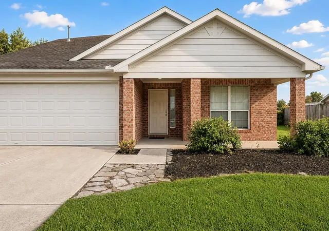 Photo 3 of Single family home for sale at 631 Timberstand Ln, Spring, TX 77373 | MLS# 46623304 | Listing updated on 2026-09-24