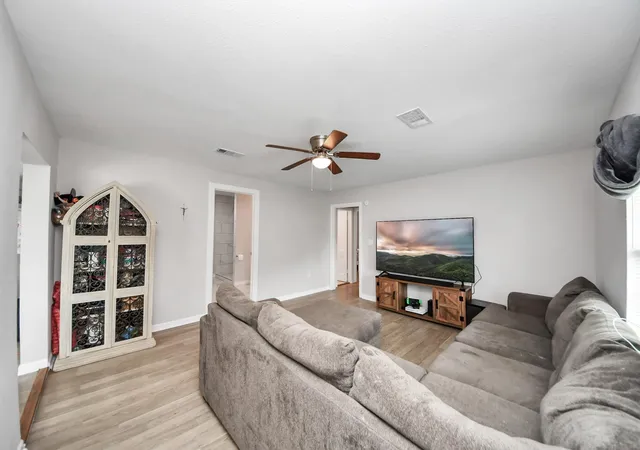 Photo 3 of Single family home for sale at 10118 Norvic St, Houston, TX 77029 | MLS# 17545806 | Listing updated on 2026-07-10