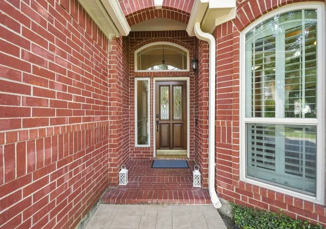 Photo 4 of Single family home for sale at 7935 S Wellington Ct, Houston, TX 77055 | MLS# 97684180 | Listing updated on 2026-09-18