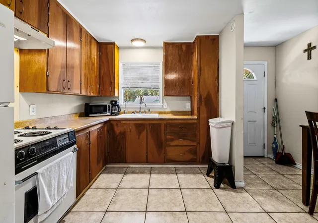 Photo 4 of Single family home for sale at 235 Crestway St, Trinity, TX 75862 | MLS# 75058908 | Listing updated on 2026-08-18