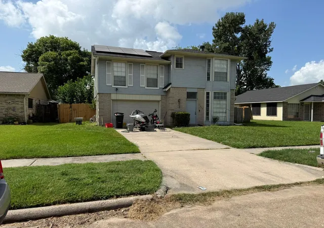Photo 1 of Single family home for sale at 11022 Almond Grv, Humble, TX 77396 | MLS# 17143766 | Listing updated on 2026-09-09