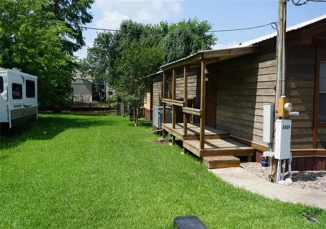 3rd image of 8988 Gladewood, Willis, TX 77318 | MLS# 49842616