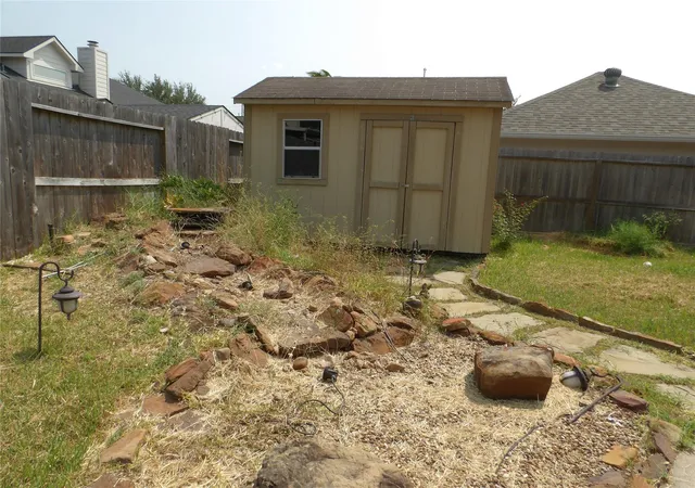 Photo 3 of Single family home for sale at 1902 S Carlsbad Ln, Deer Park, TX 77536 | MLS# 38669330 | Listing updated on 2026-09-13