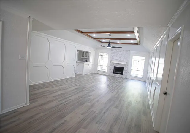 4th image of 10710 Sandy Shoals Dr, Houston, TX 77071 | MLS# 88310741