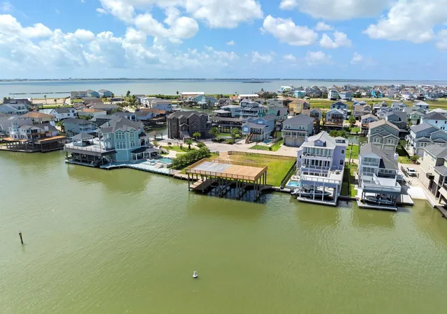 1st image of 414 Jeanie Lynne Cir, Galveston, TX 77554 | MLS# 55523584