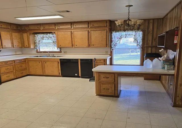 3rd image of 210 Magnolia Cvs, Onalaska, TX 77360 | MLS# 26273650