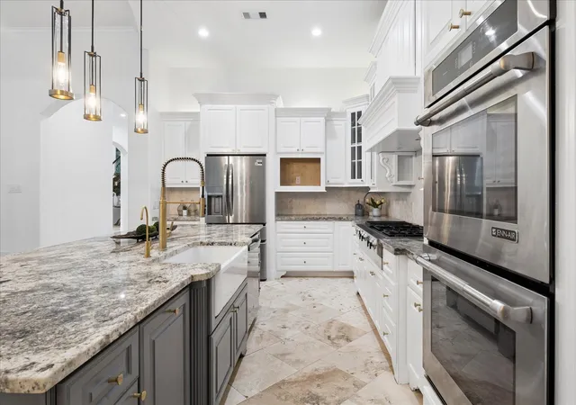 Photo 3 of Mansion for sale at 18511 Cypress Church Rd, Cypress, TX 77433 | MLS# 74812688 | Listing updated on 2026-09-21