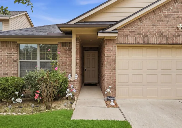 Photo 3 of Single family home for sale at 15455 Rancho Joya Way, Houston, TX 77049 | MLS# 78764920 | Listing updated on 2026-07-26