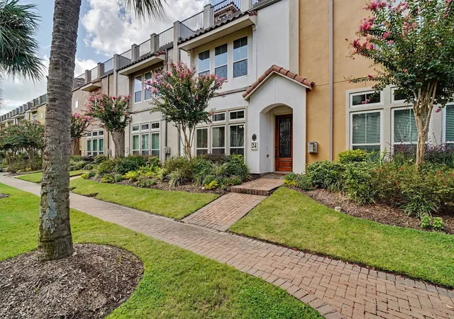 1st image of 24 Tassia Ln, Houston, TX 77058 | MLS# 20851919