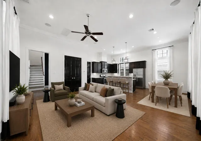 Photo 2 of Single family home for sale at 3219 Maxroy St, Houston, TX 77008 | MLS# 85208691 | Listing updated on 2026-09-19