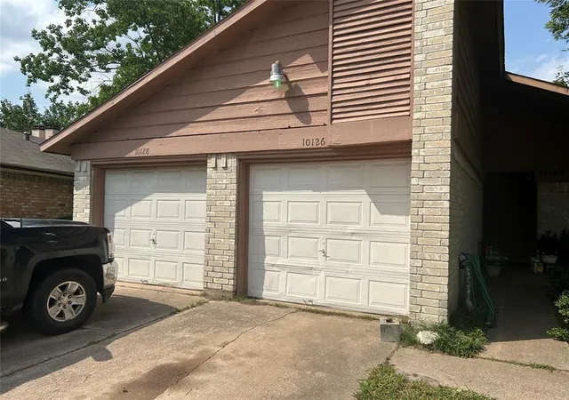 Photo 3 of Multi family home for sale at 10126 Wild Hollow Ln, Houston, TX 77088 | MLS# 47519834 | Listing updated on 2026-05-28