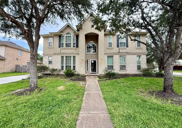 1st image of 12501 Peppercreek Ln, Pearland, TX 77584 | MLS# 43765479