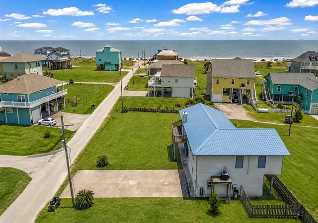 2nd image of 817 Westview, Galveston, TX 77650 | MLS# 17777996