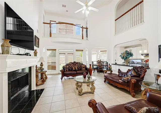Photo 4 of Single family home for sale at 15103 Oldtown Bridge Ct, Sugar Land, TX 77498 | MLS# 69989256 | Listing updated on 2026-09-12